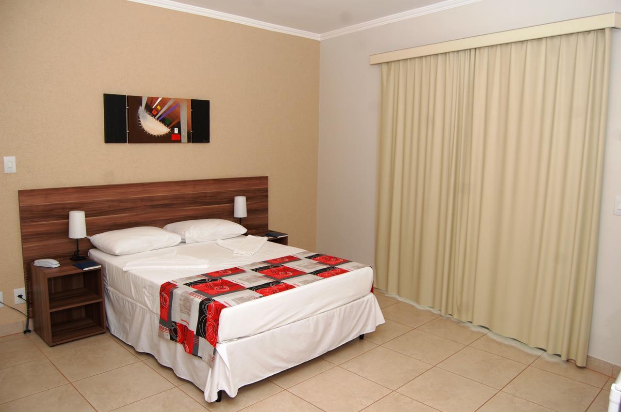 Beira Lago Palace Hotel Morrinhos  Exteriér fotografie